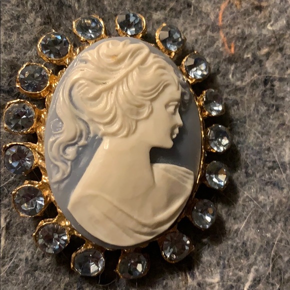 Cameo belt buckles - Picture 3 of 5